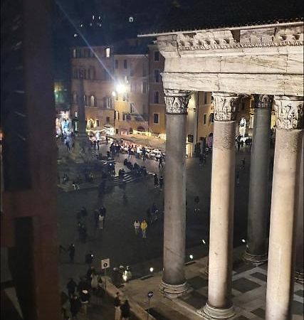 Appartamento Maison " Pantheon View " In Front Of Pantheon Roma Esterno foto