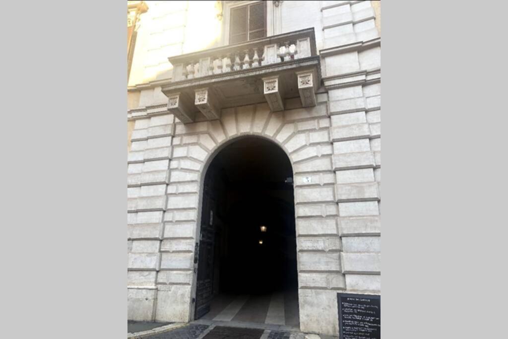 Appartamento Maison " Pantheon View " In Front Of Pantheon Roma Esterno foto